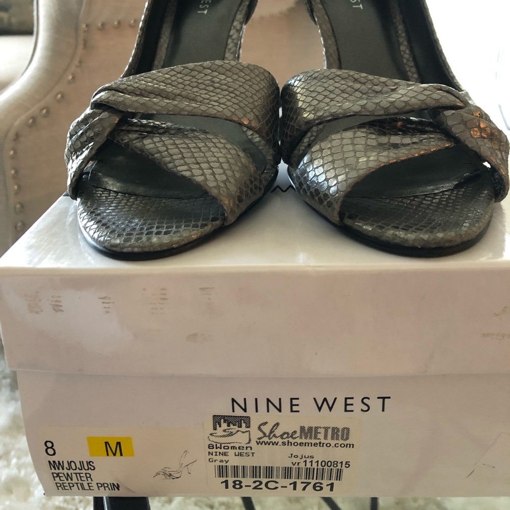 Leather Open toe, pewter color pumps